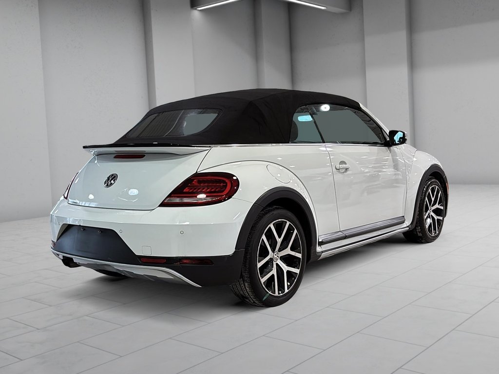 2017 Volkswagen Beetle Convertible Dune in Montréal, Quebec - 15 - w1024h768px