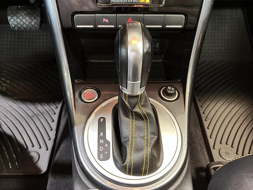 2017 Volkswagen Beetle Convertible Dune in Montréal, Quebec - 28 - w1024h768px