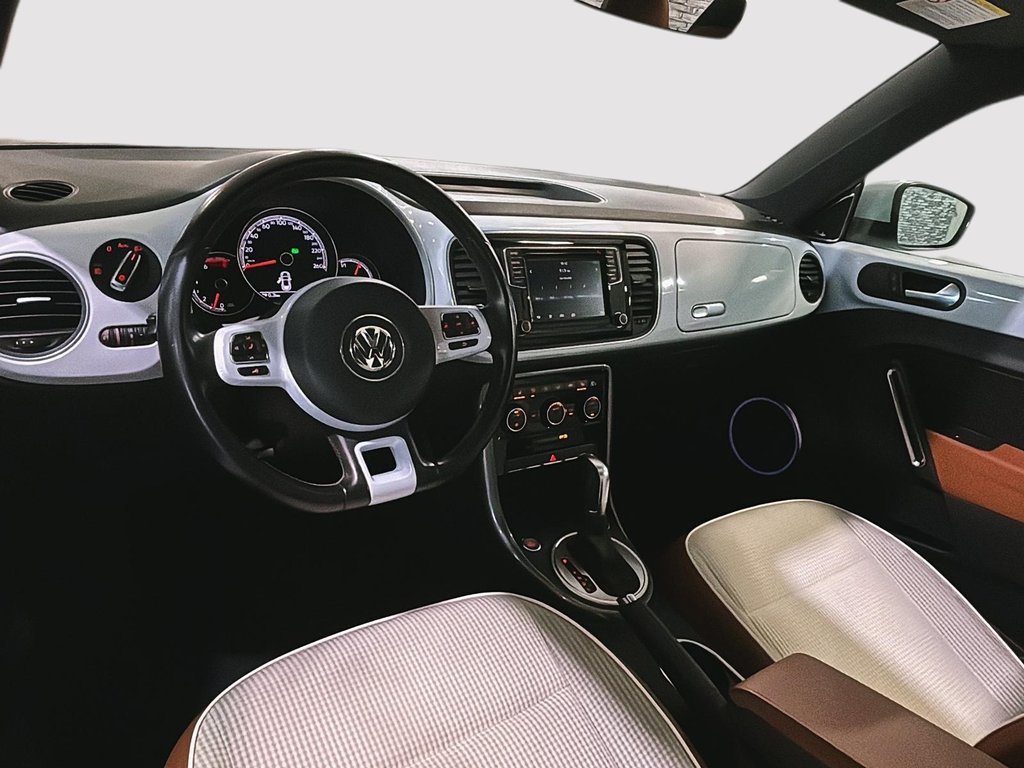 Volkswagen Beetle Coupe CLASSIC CAMERA TOIT PANORAMIQUE BAS KILOMETRAGE 2017 à Montréal, Québec - 24 - w1024h768px