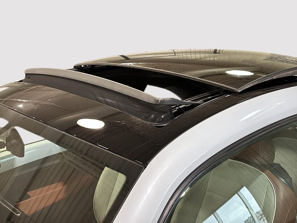 Volkswagen Beetle Coupe CLASSIC CAMERA TOIT PANORAMIQUE BAS KILOMETRAGE 2017 à Montréal, Québec - 7 - w1024h768px