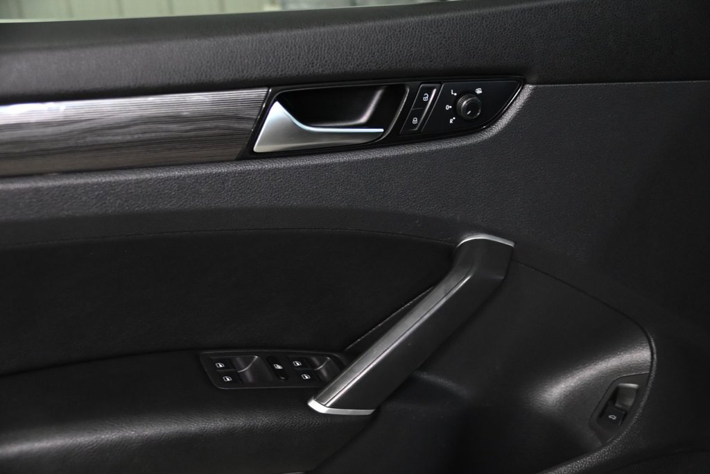Volkswagen Passat HIGHLINE TOIT OUVRANT CAMERA SIEGES CHAUFFANT MAGS 2021 à Montréal, Québec - 22 - w1024h768px