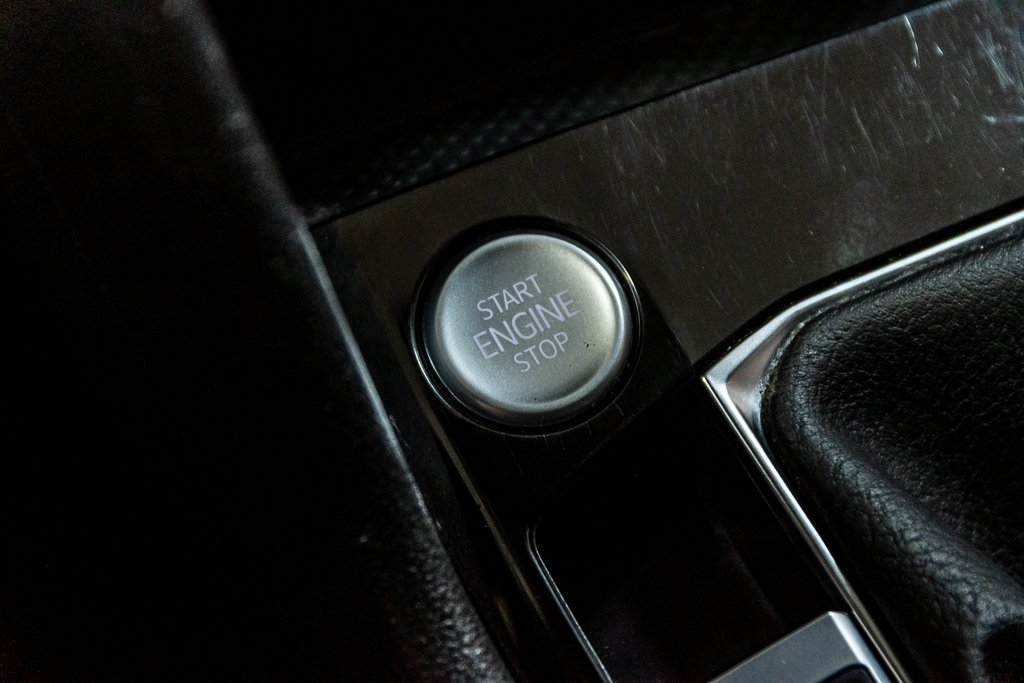 Volkswagen Taos HIGHLINE TOIT PANORAMIQUE CARPLAY NAVI CUIR MAGS 2023 à Montréal, Québec - 32 - w1024h768px