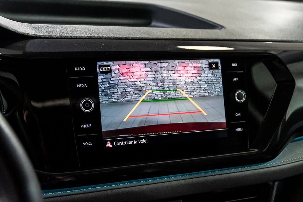 Volkswagen Taos HIGHLINE TOIT PANORAMIQUE CARPLAY NAVI CUIR MAGS 2023 à Montréal, Québec - 29 - w1024h768px
