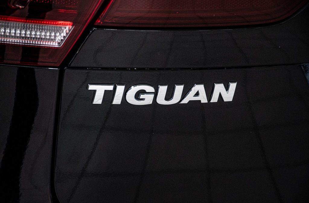 2018 Volkswagen Tiguan HIGHLINE R-LINE AWD TOIT OUVRANT NAVIGATION CUIR in Montréal, Quebec - 17 - w1024h768px
