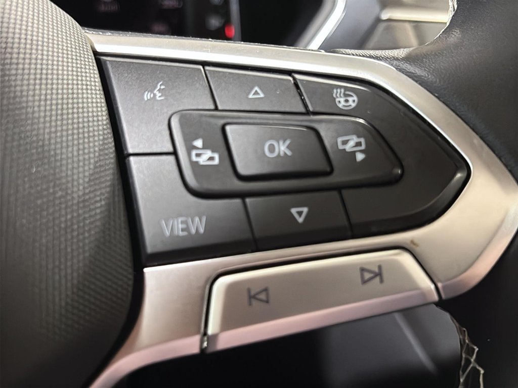 Volkswagen Tiguan Comfortline TOIT SIEGES CHAUFFANTS CAM GPS 2022 à Montréal, Québec - 25 - w1024h768px