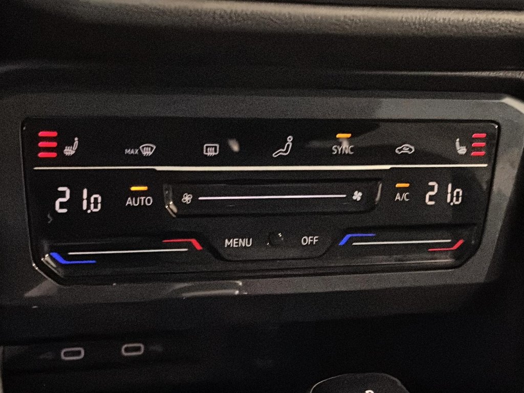 Volkswagen Tiguan Comfortline TOIT SIEGES CHAUFFANTS CAM GPS 2022 à Montréal, Québec - 27 - w1024h768px