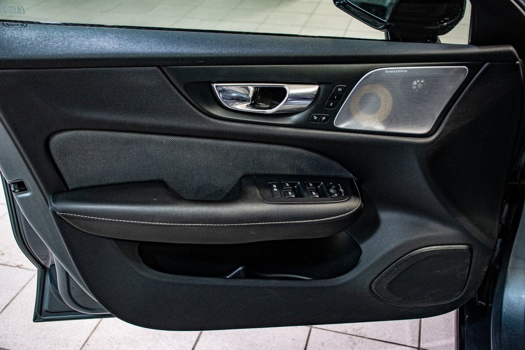 Volvo S60 R-DESIGN POLESTAR 316HP BOWER & WILKINS 2019 à Montréal, Québec - 24 - w1024h768px