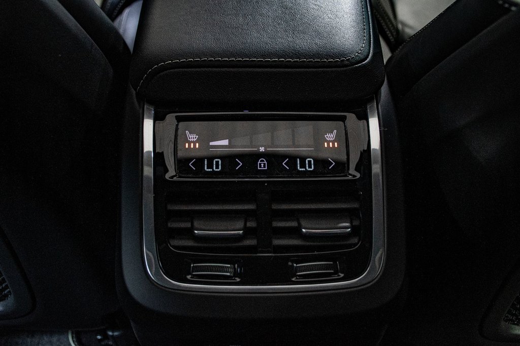 Volvo S60 R-DESIGN POLESTAR 316HP BOWER & WILKINS 2019 à Montréal, Québec - 32 - w1024h768px