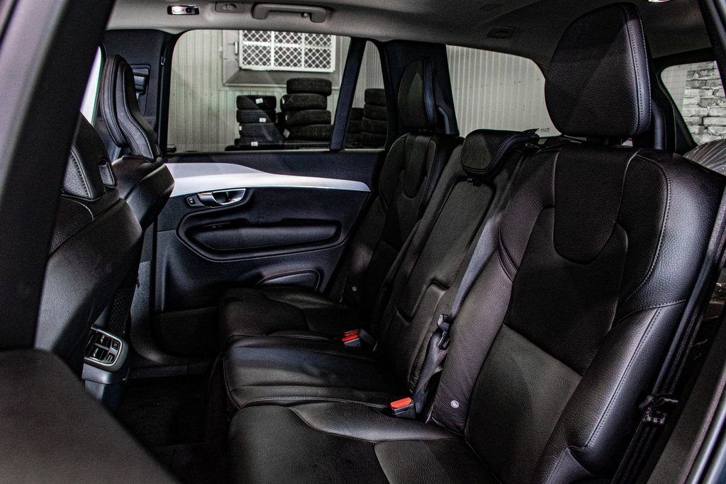 2019 Volvo XC90 MOMENTUM 7 PASSAGERS CUIR TOIT PANO CAM NAV in Montréal, Quebec - 24 - w1024h768px