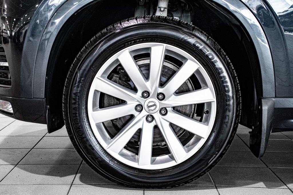 2019 Volvo XC90 MOMENTUM 7 PASSAGERS CUIR TOIT PANO CAM NAV in Montréal, Quebec - 7 - w1024h768px