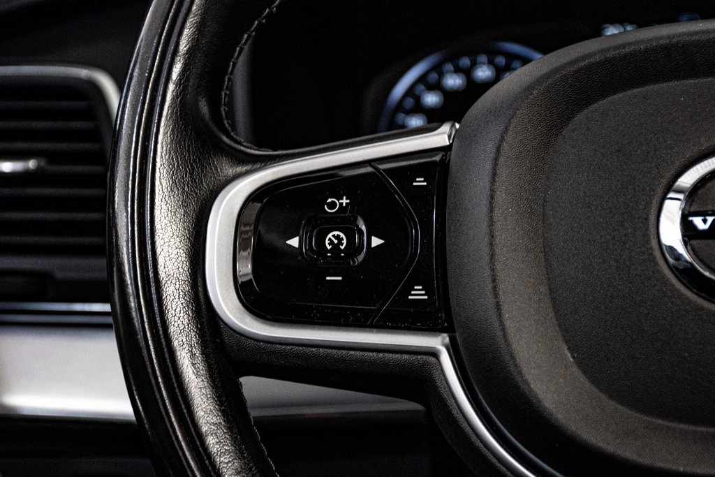 2019 Volvo XC90 MOMENTUM 7 PASSAGERS CUIR TOIT PANO CAM NAV in Montréal, Quebec - 32 - w1024h768px