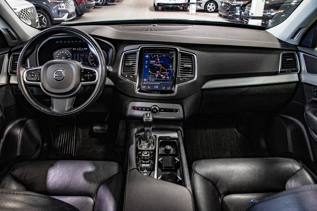 2019 Volvo XC90 MOMENTUM 7 PASSAGERS CUIR TOIT PANO CAM NAV in Montréal, Quebec - 5 - w1024h768px