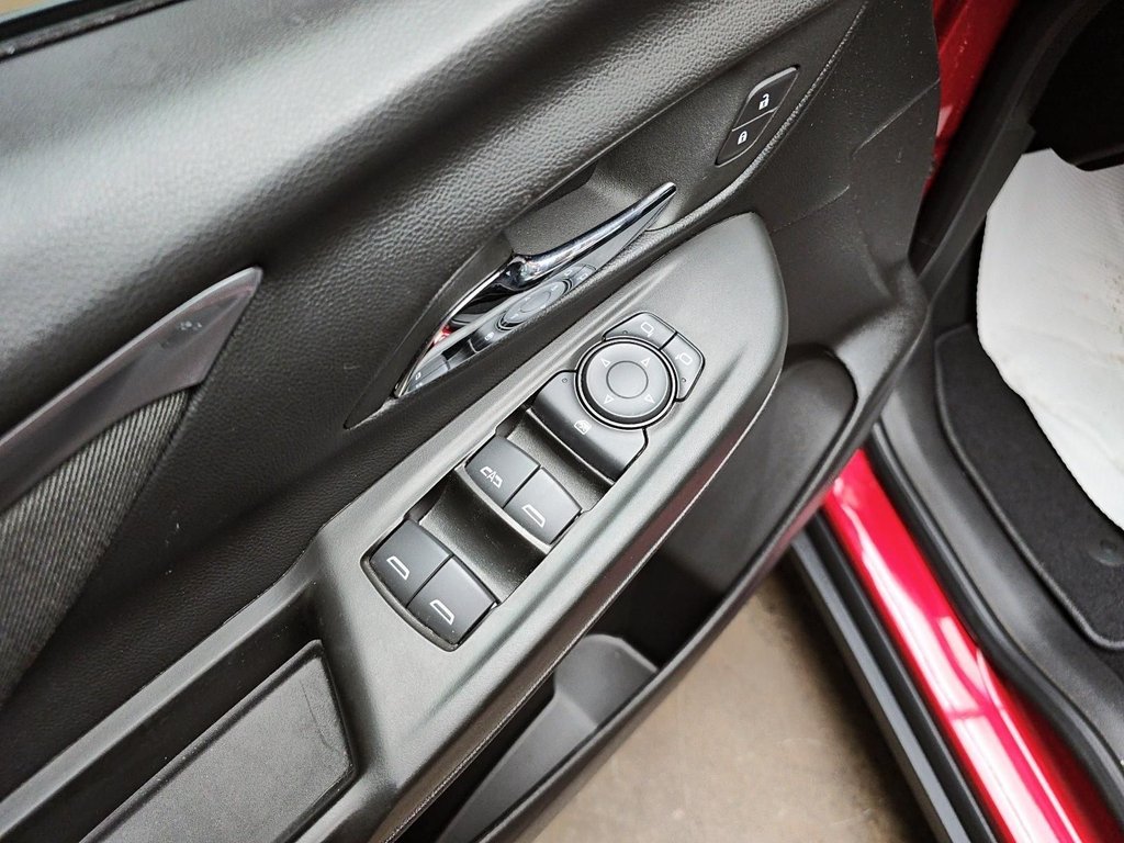 2023 Chevrolet Bolt EV 1LT in Jonquière, Quebec - 12 - w1024h768px