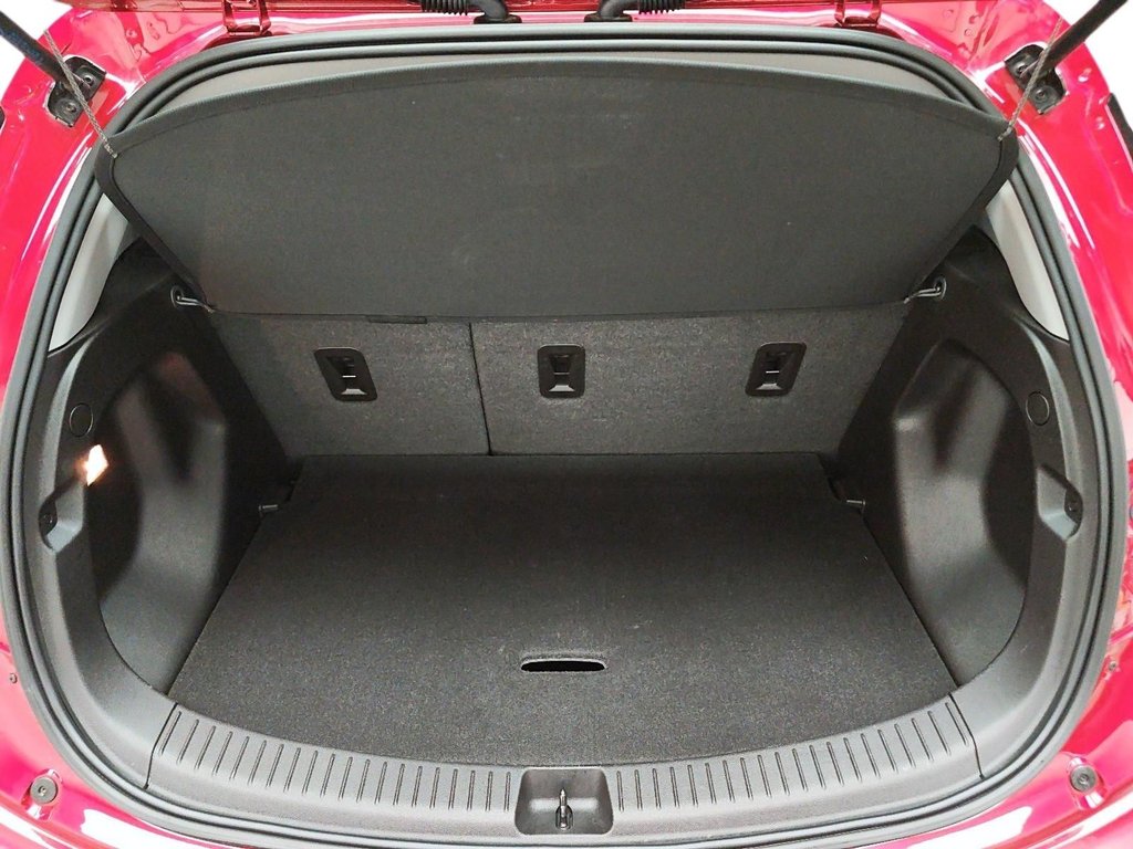 2023 Chevrolet Bolt EV 1LT in Jonquière, Quebec - 6 - w1024h768px