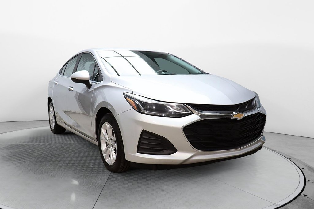 Chevrolet Cruze  2019 à Baie-Comeau, Québec - 2 - w1024h768px