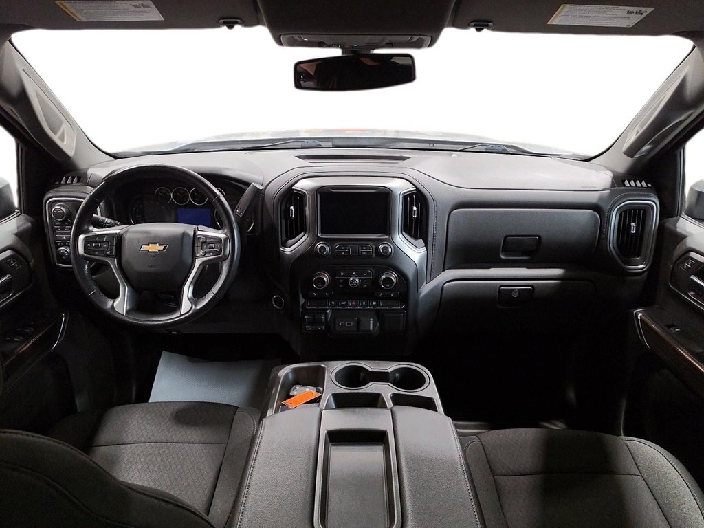 2020 Chevrolet Silverado 1500 LT in Jonquière, Quebec - 9 - w1024h768px