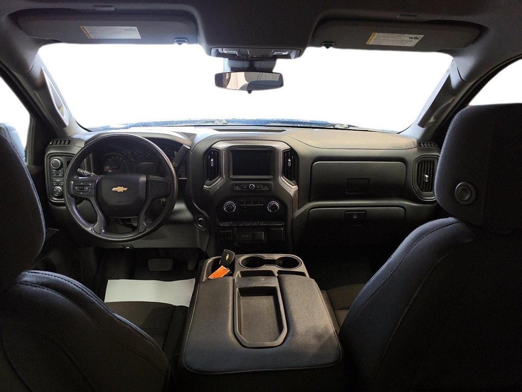 2023 Chevrolet Silverado 1500 Custom in Chicoutimi, Quebec - 9 - w1024h768px