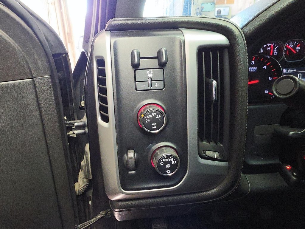 2015 GMC SIERRA 1500 in Sept-Îles, Quebec - 16 - w1024h768px