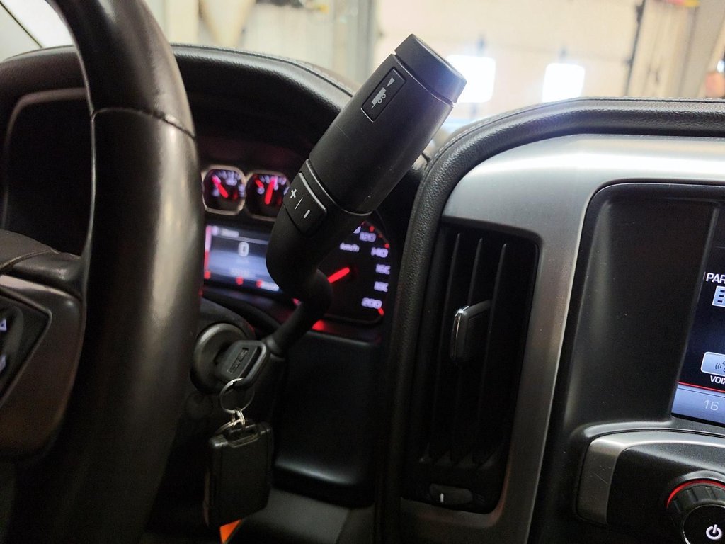 2015 GMC SIERRA 1500 in Sept-Îles, Quebec - 15 - w1024h768px
