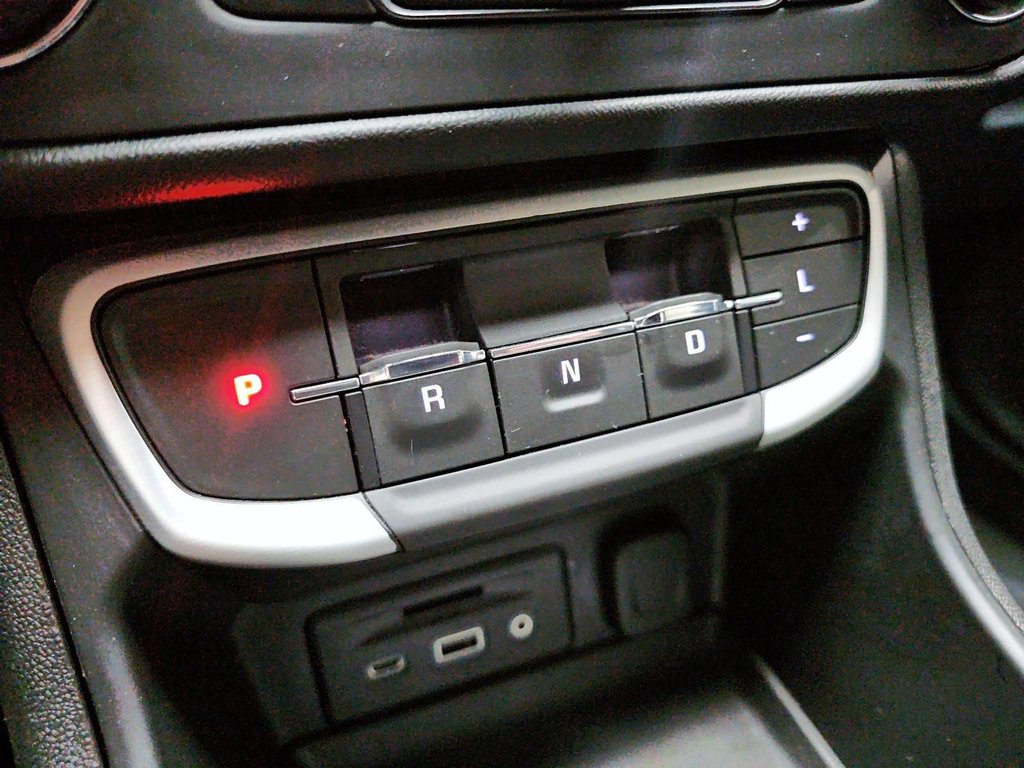 2023 GMC Terrain in Jonquière, Quebec - 15 - w1024h768px