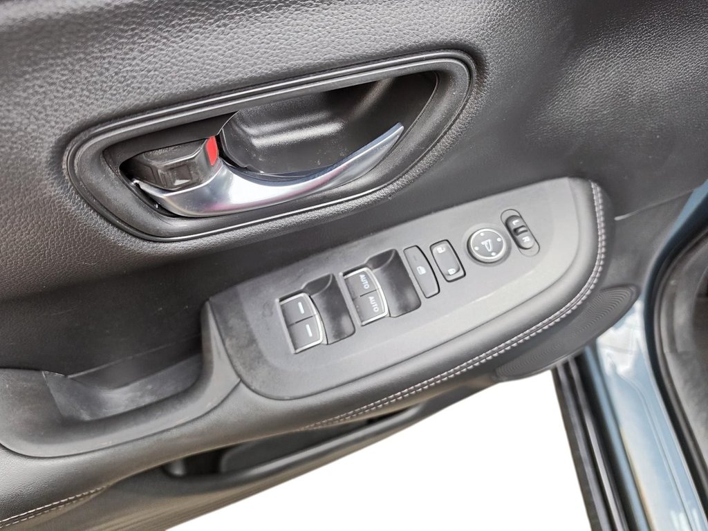 2023 Honda HR-V EX-L Navi in Chicoutimi, Quebec - 12 - w1024h768px