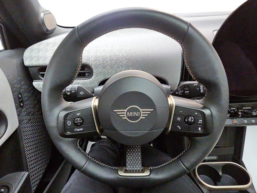 MINI 3 Door  2025 à Jonquière, Québec - 13 - w1024h768px