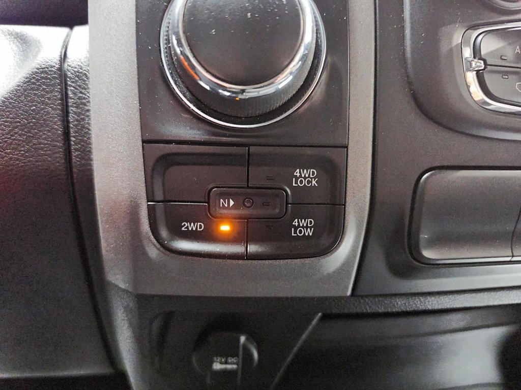 Ram 1500 Classic  2023 à Jonquière, Québec - 16 - w1024h768px