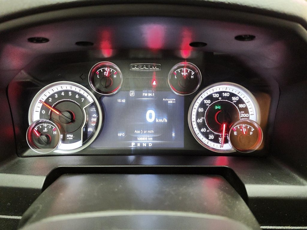 Ram 1500 Classic  2023 à Jonquière, Québec - 14 - w1024h768px