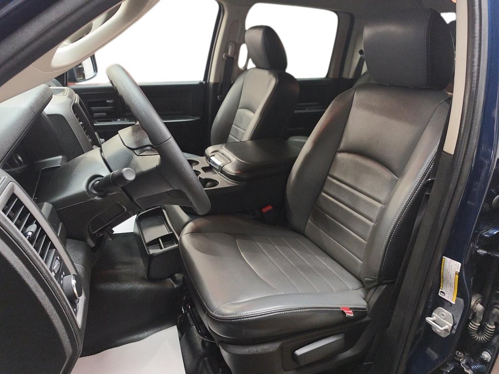Ram 1500 Classic  2023 à Jonquière, Québec - 9 - w1024h768px