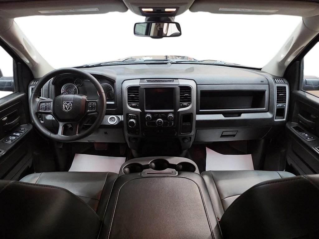 Ram 1500 Classic  2023 à Jonquière, Québec - 10 - w1024h768px
