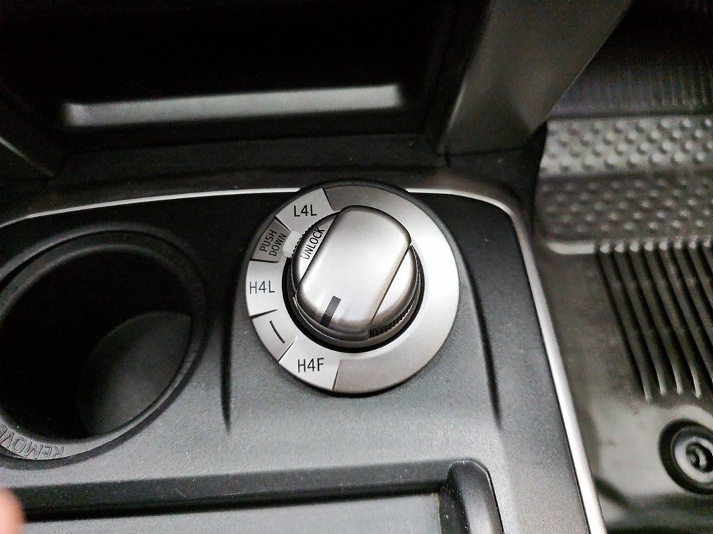 Toyota 4Runner  2023 à Chicoutimi, Québec - 19 - w1024h768px