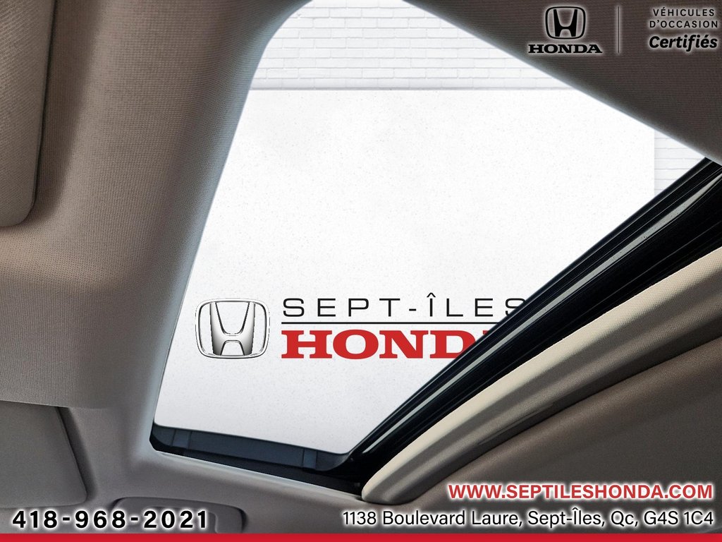 2022 Honda Civic Sedan EX in Sept-Iles, Quebec - 15 - w1024h768px