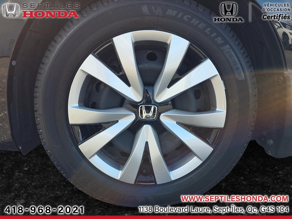 2022 Honda Civic Sedan LX in Sept-Iles, Quebec - 7 - w1024h768px
