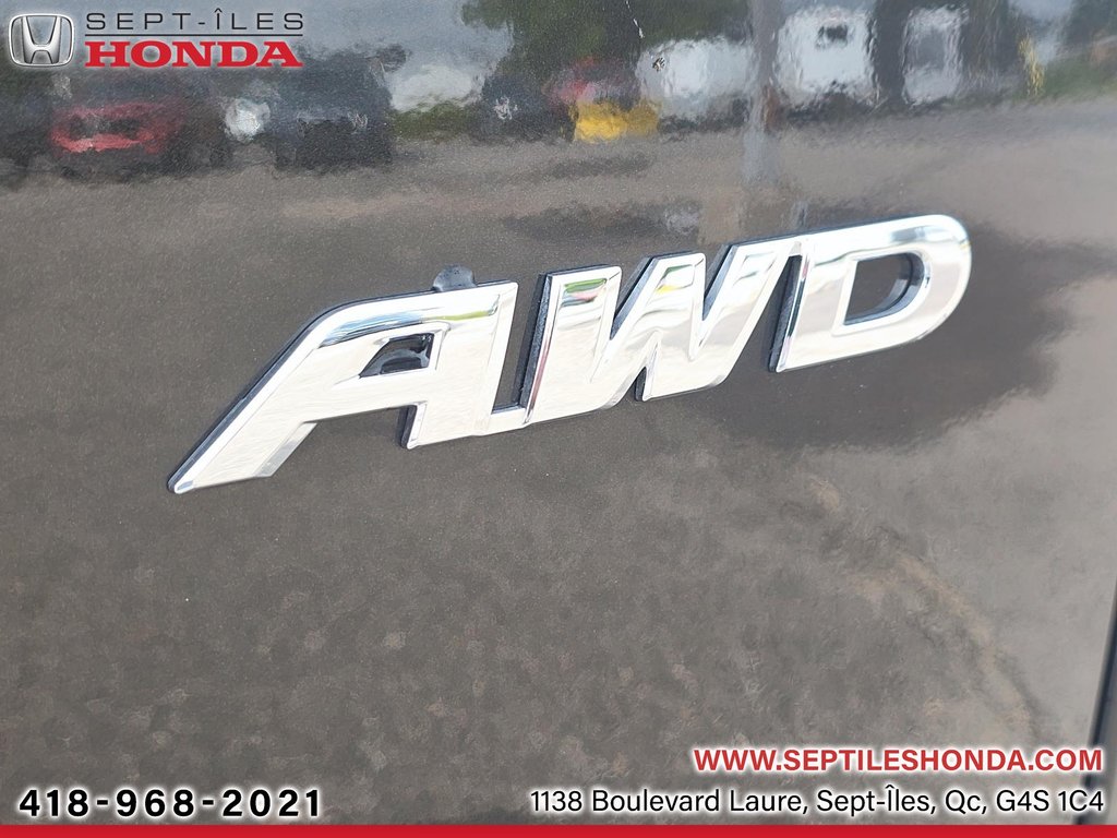 2017 Honda CR-V EX-L in Sept-Iles, Quebec - 16 - w1024h768px