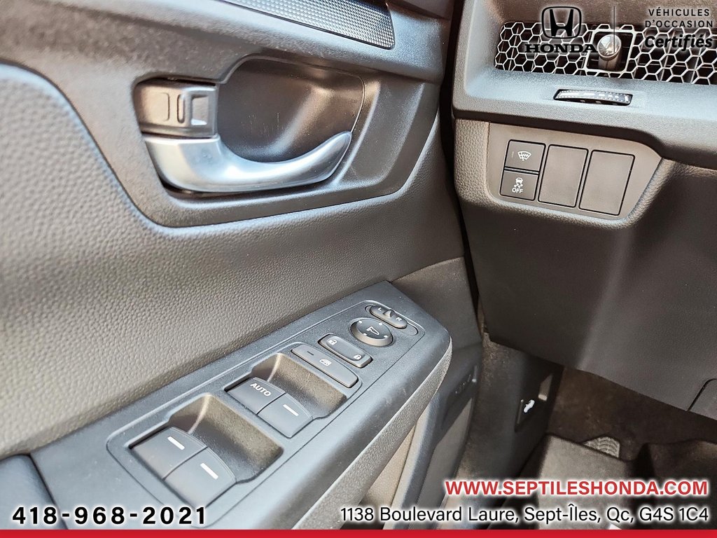 2023 Honda CR-V LX in Sept-Iles, Quebec - 10 - w1024h768px