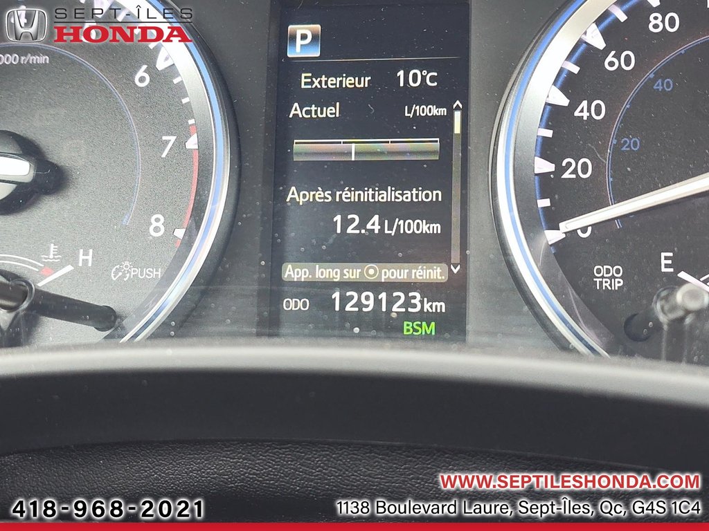2017 Toyota Highlander XLE in Sept-Iles, Quebec - 12 - w1024h768px