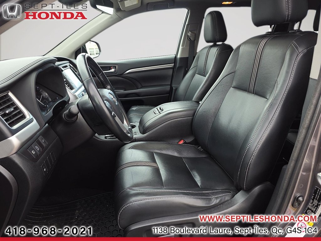 2017 Toyota Highlander XLE in Sept-Iles, Quebec - 8 - w1024h768px