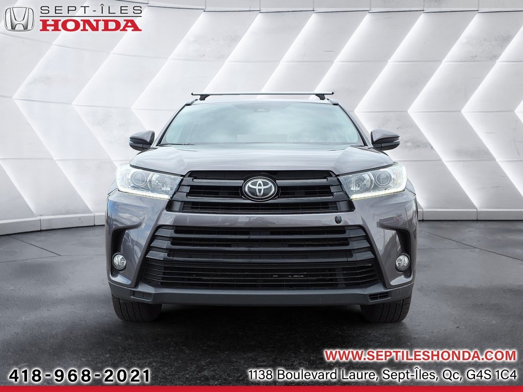 2017 Toyota Highlander XLE in Sept-Iles, Quebec - 2 - w1024h768px