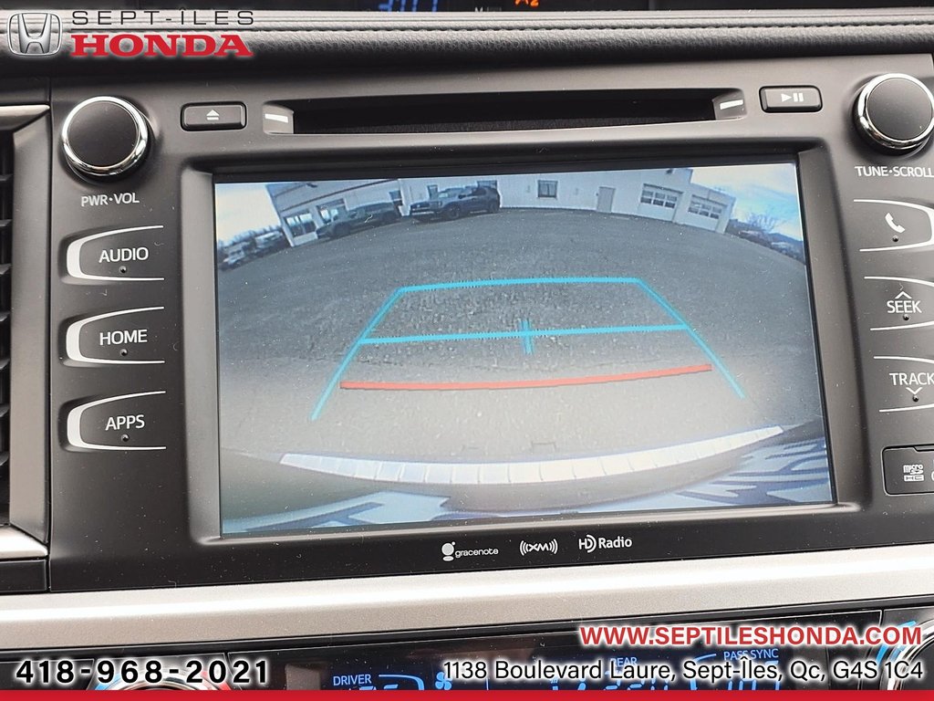 2017 Toyota Highlander XLE in Sept-Iles, Quebec - 17 - w1024h768px