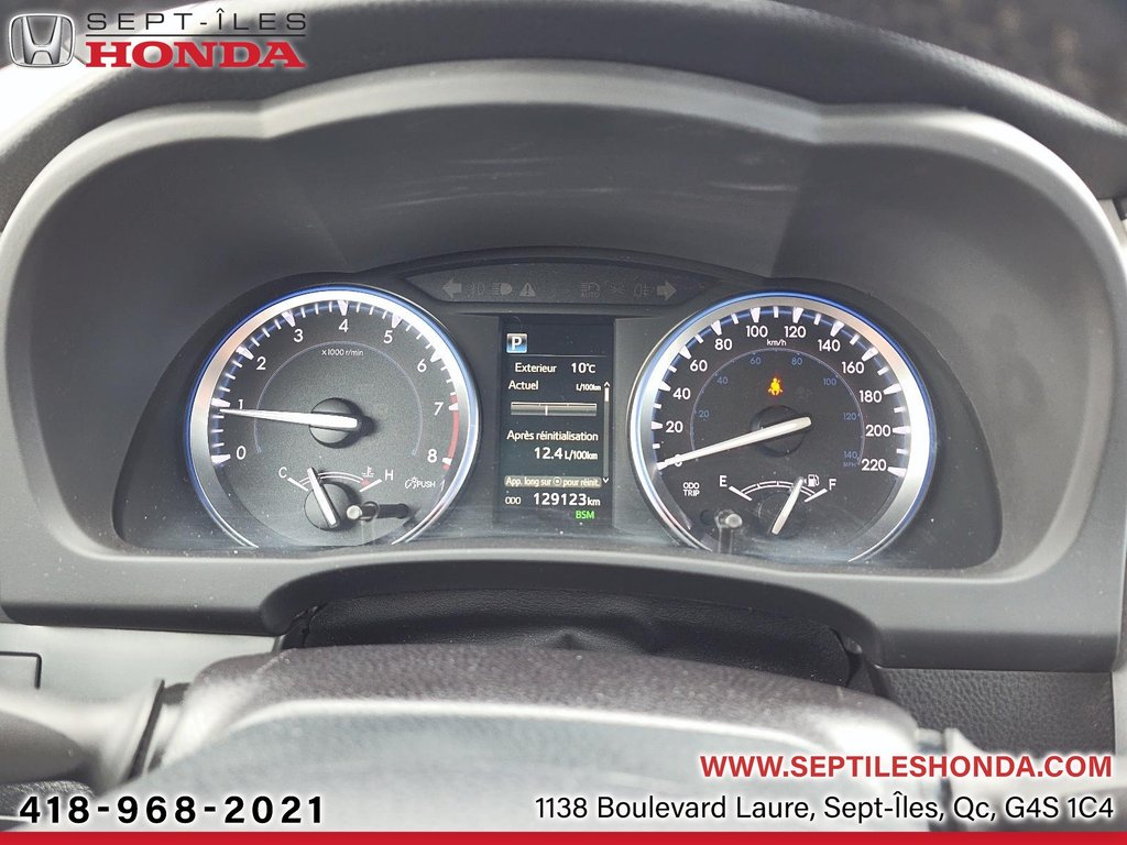 2017 Toyota Highlander XLE in Sept-Iles, Quebec - 13 - w1024h768px