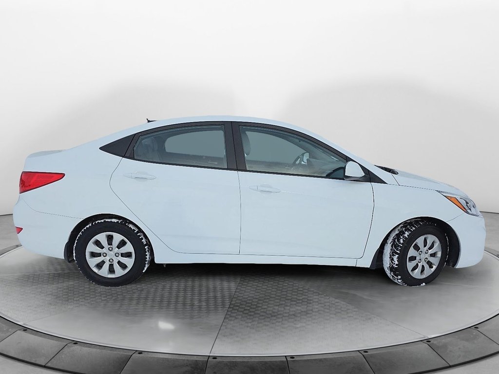 2017 Hyundai Accent GL in Chicoutimi, Quebec - 4 - w1024h768px