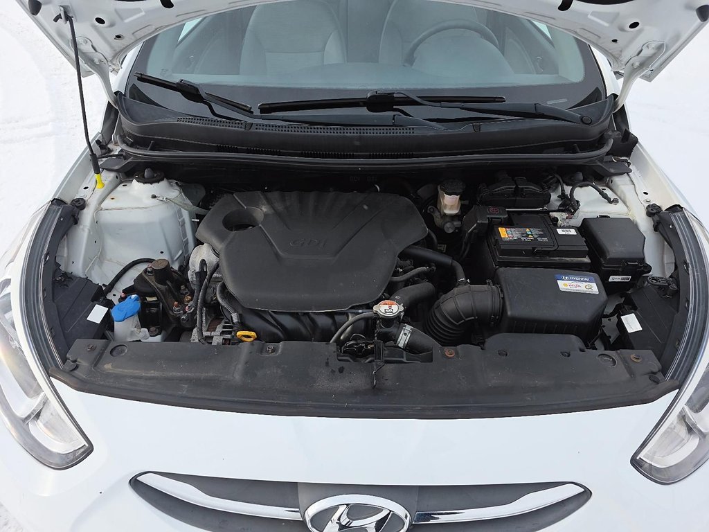 2017 Hyundai Accent GL in Chicoutimi, Quebec - 8 - w1024h768px