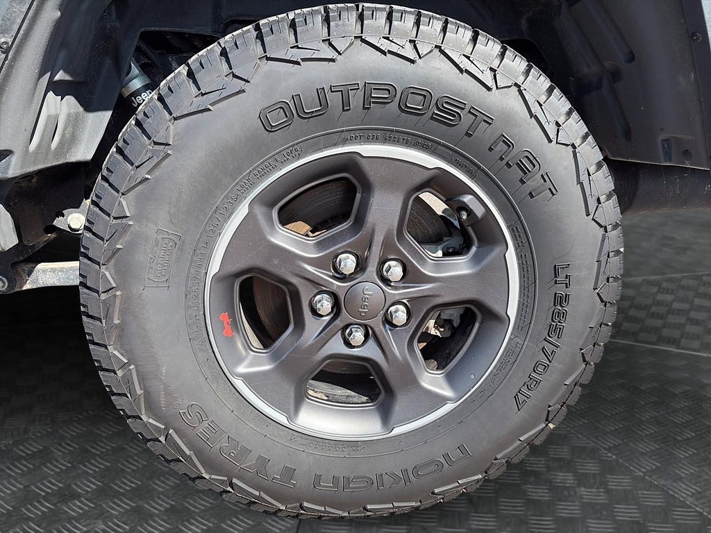 Jeep Gladiator  2021 à Sept-Îles, Québec - 10 - w1024h768px