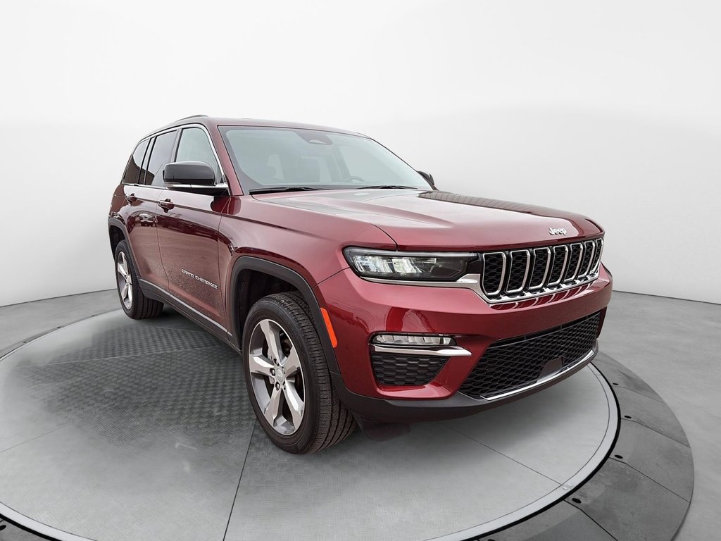 2022 Jeep Grand Cherokee in Jonquière, Quebec - 2 - w1024h768px