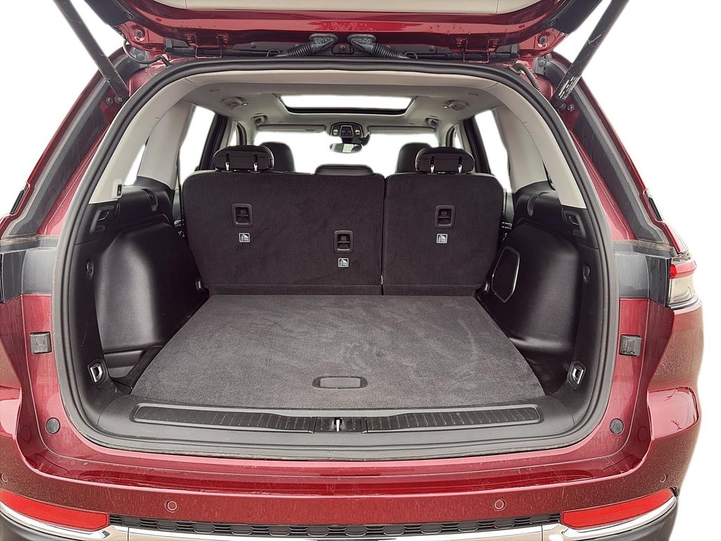 2022 Jeep Grand Cherokee in Jonquière, Quebec - 9 - w1024h768px