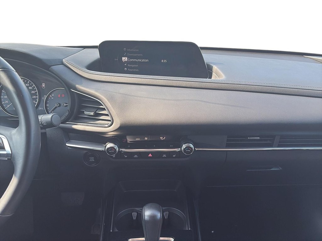 2023 Mazda CX-30 in Jonquière, Quebec - 14 - w1024h768px