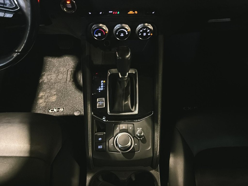 2022 Mazda CX-5 in Sept-Îles, Quebec - 14 - w1024h768px