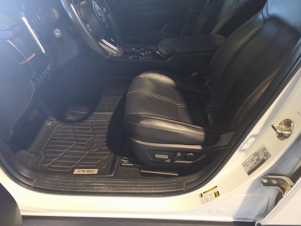 Mazda CX-50  2023 à Jonquière, Québec - 11 - w1024h768px