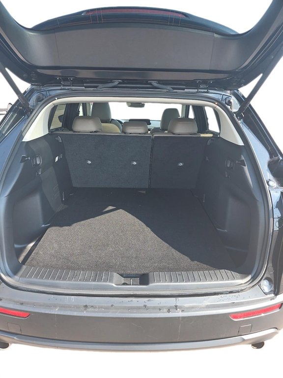2023 Mazda CX-50 in Baie-Comeau, Quebec - 6 - w1024h768px