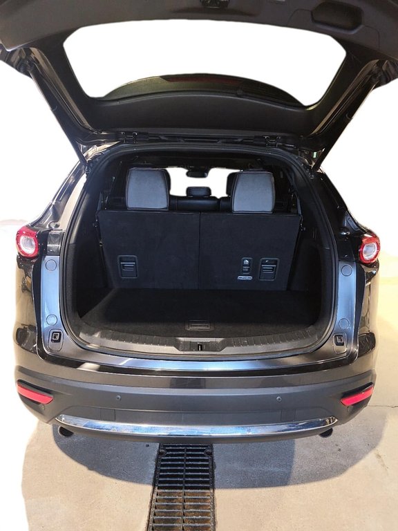 2023 Mazda CX-9 in Sept-Îles, Quebec - 7 - w1024h768px